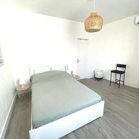 Apartment T2 Raphael Centre Historique Saint-Raphael (Var)